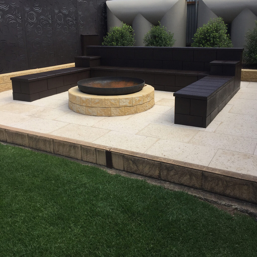 Versasmooth Bench Minicap Bondi Blend Fire Pit