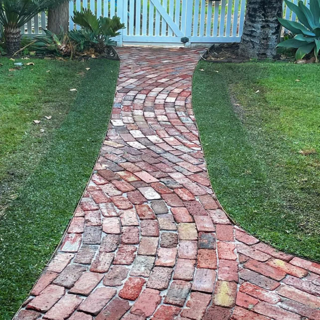 Brick paving pattern pathway